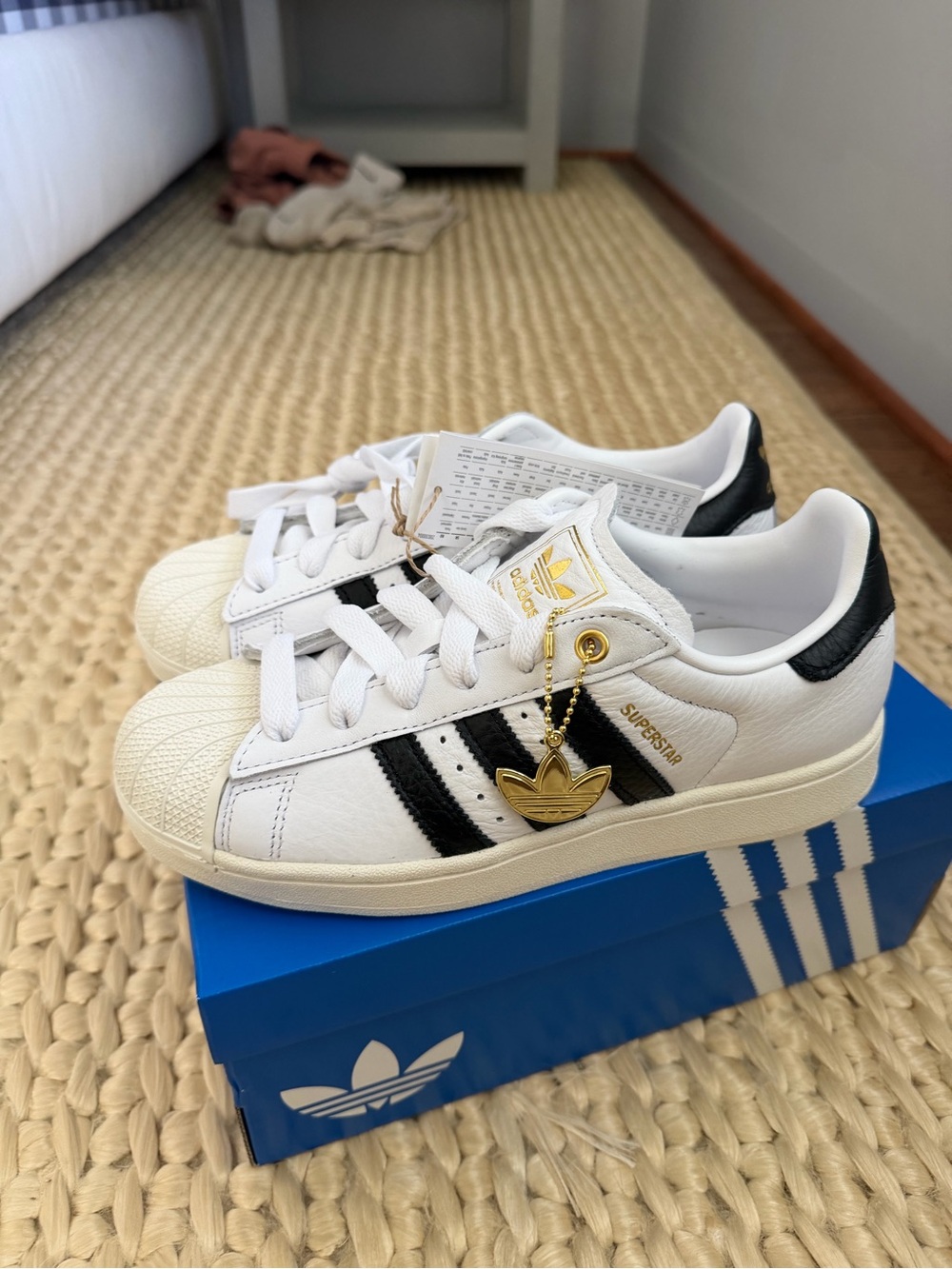 NEW Adidas superstar II